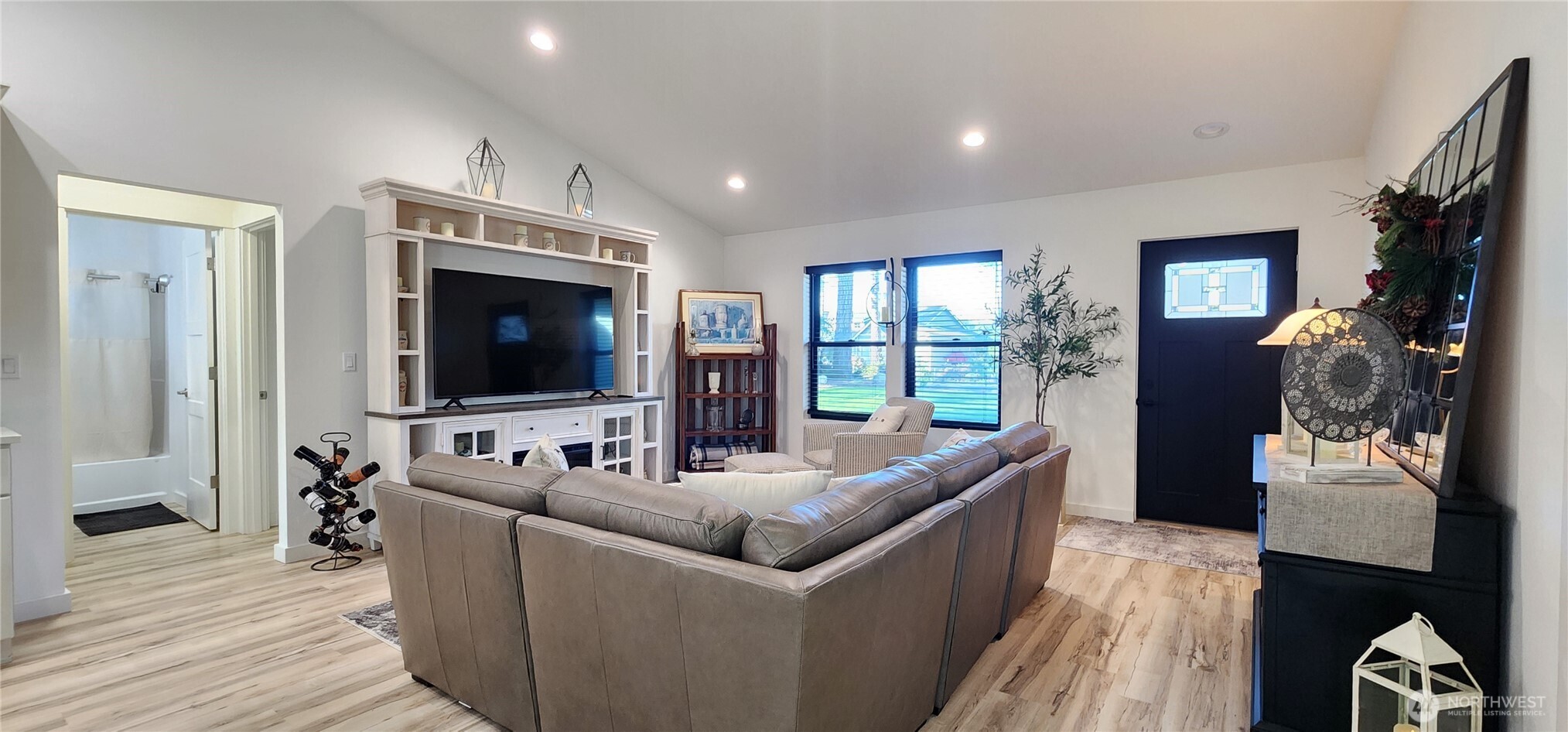 160 E Country Club Drive N Union WA 98592