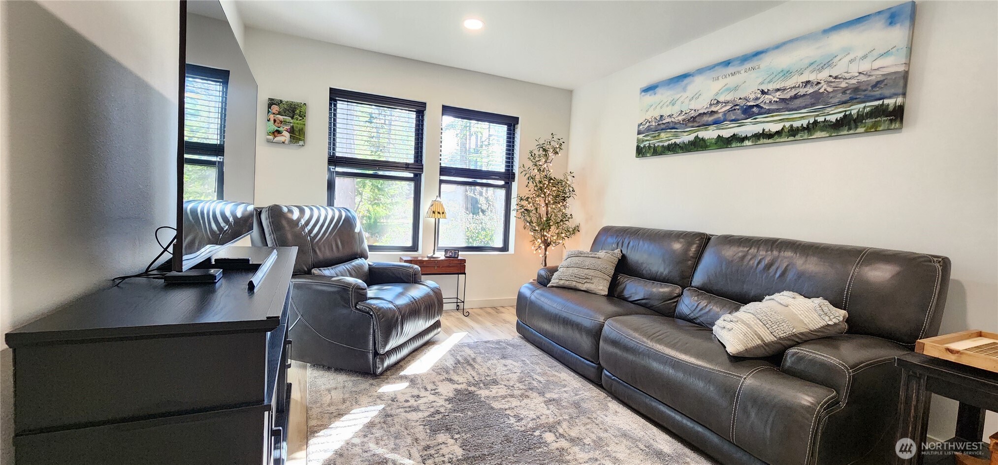 160 E Country Club Drive N Union WA 98592