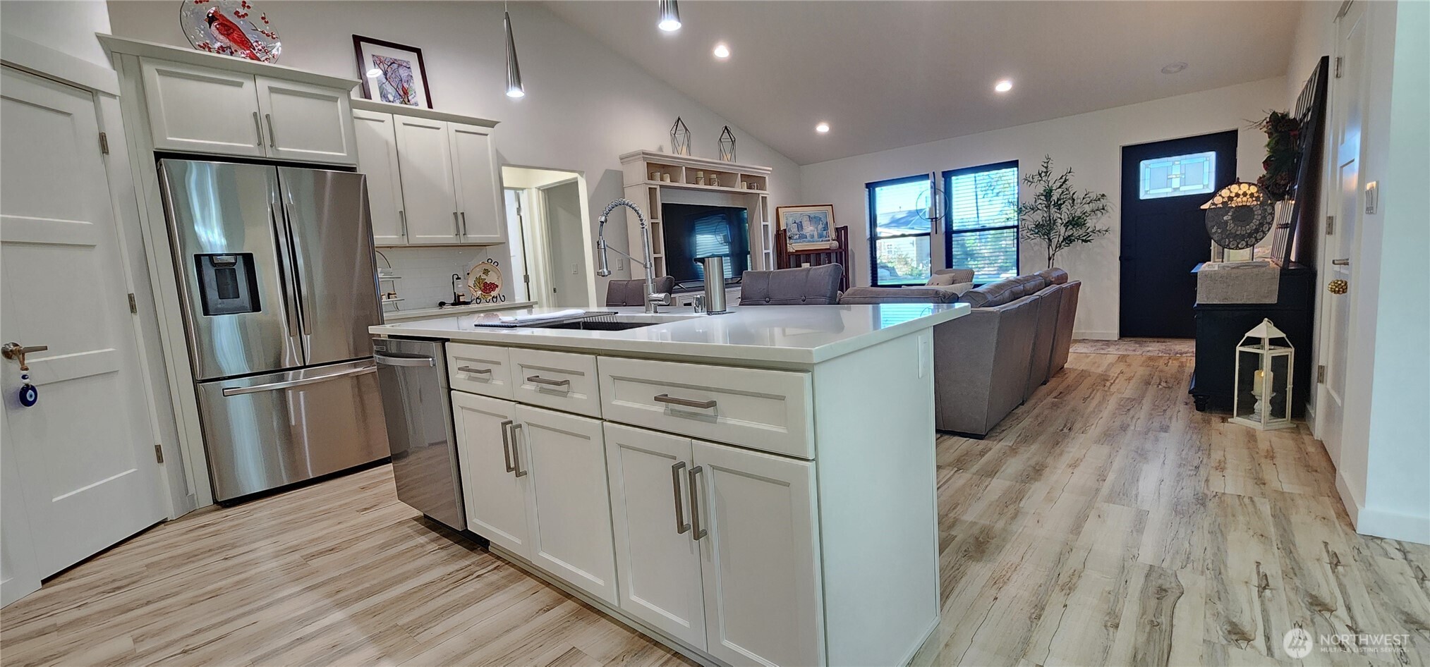 160 E Country Club Drive N Union WA 98592