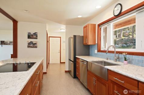 260 Rhodena Drive Coupeville WA 98239