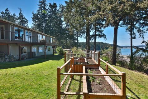 260 Rhodena Drive Coupeville WA 98239