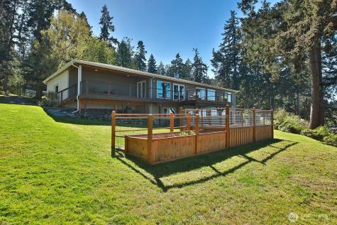 260 Rhodena Drive Coupeville WA 98239