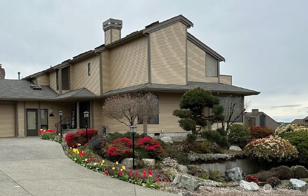 61 Leschi Drive SW Steilacoom WA 98388