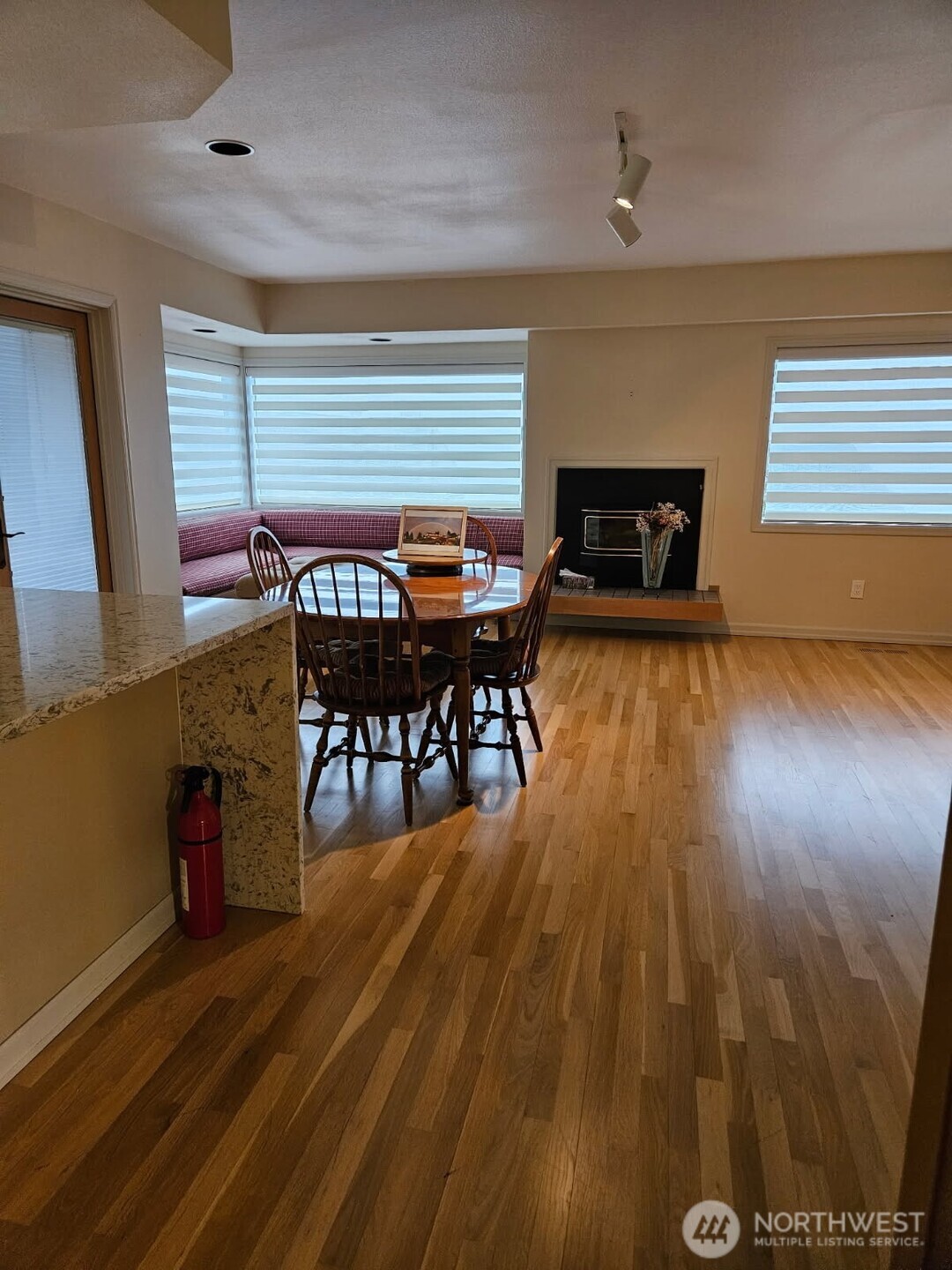 61 Leschi Drive SW Steilacoom WA 98388