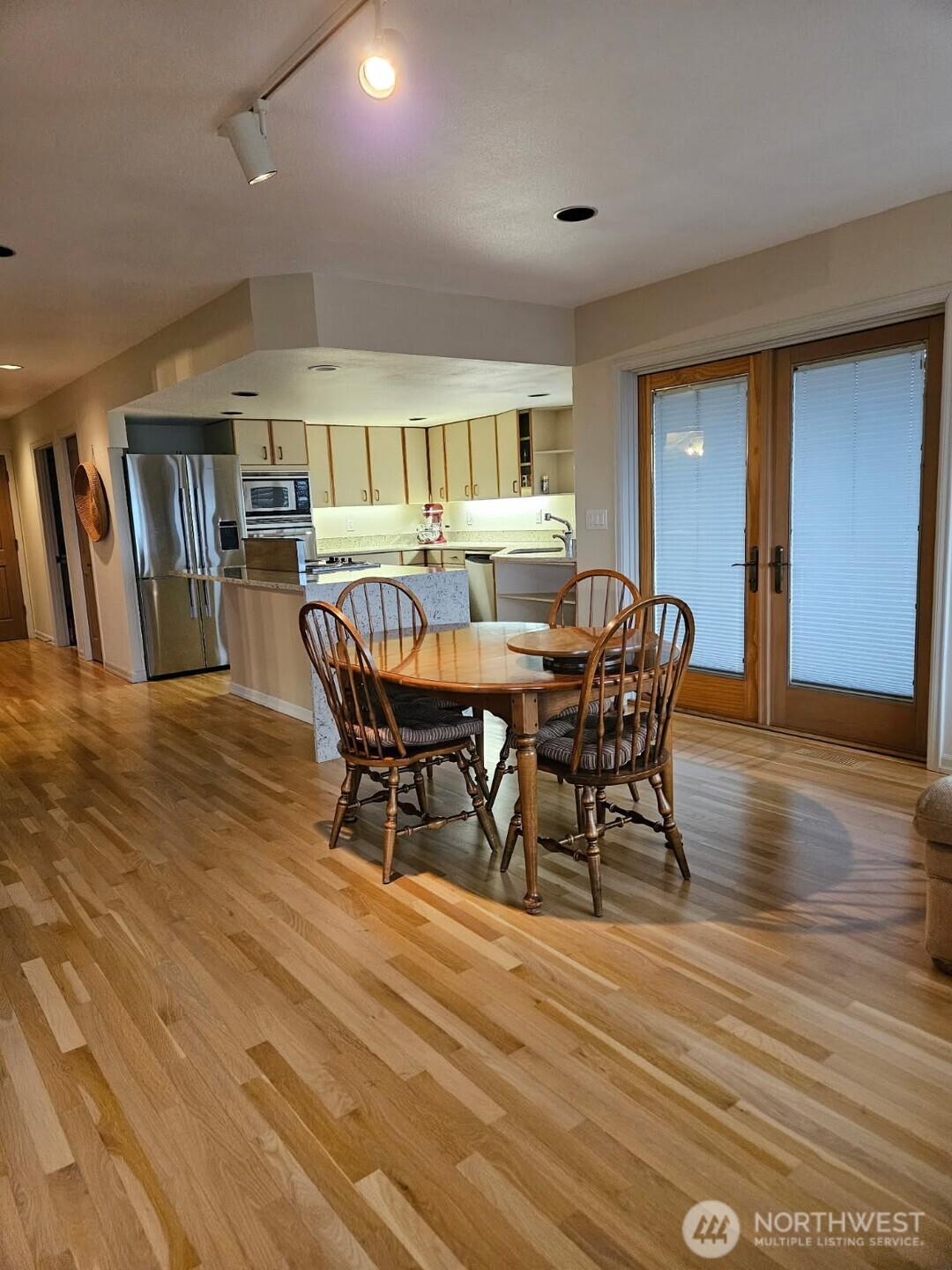 61 Leschi Drive SW Steilacoom WA 98388