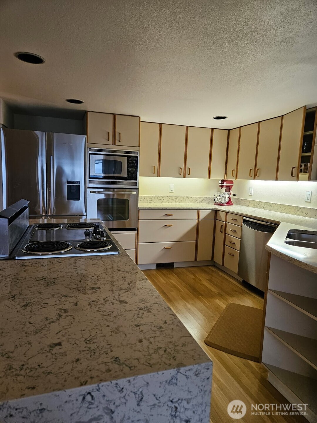 61 Leschi Drive SW Steilacoom WA 98388