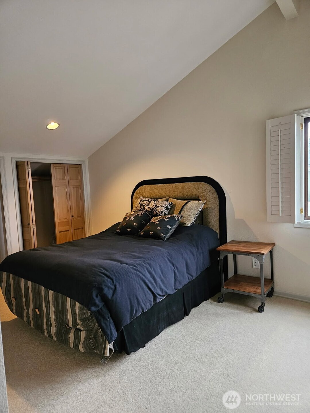 61 Leschi Drive SW Steilacoom WA 98388
