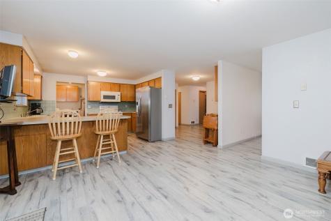 4329 SW Weyers Lane Port Orchard WA 98367
