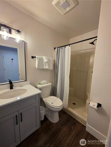 1 Lodge 640-b Manson WA 98831