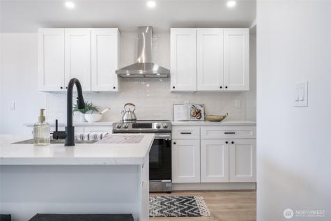 29004 18th Avenue S Federal Way WA 98003
