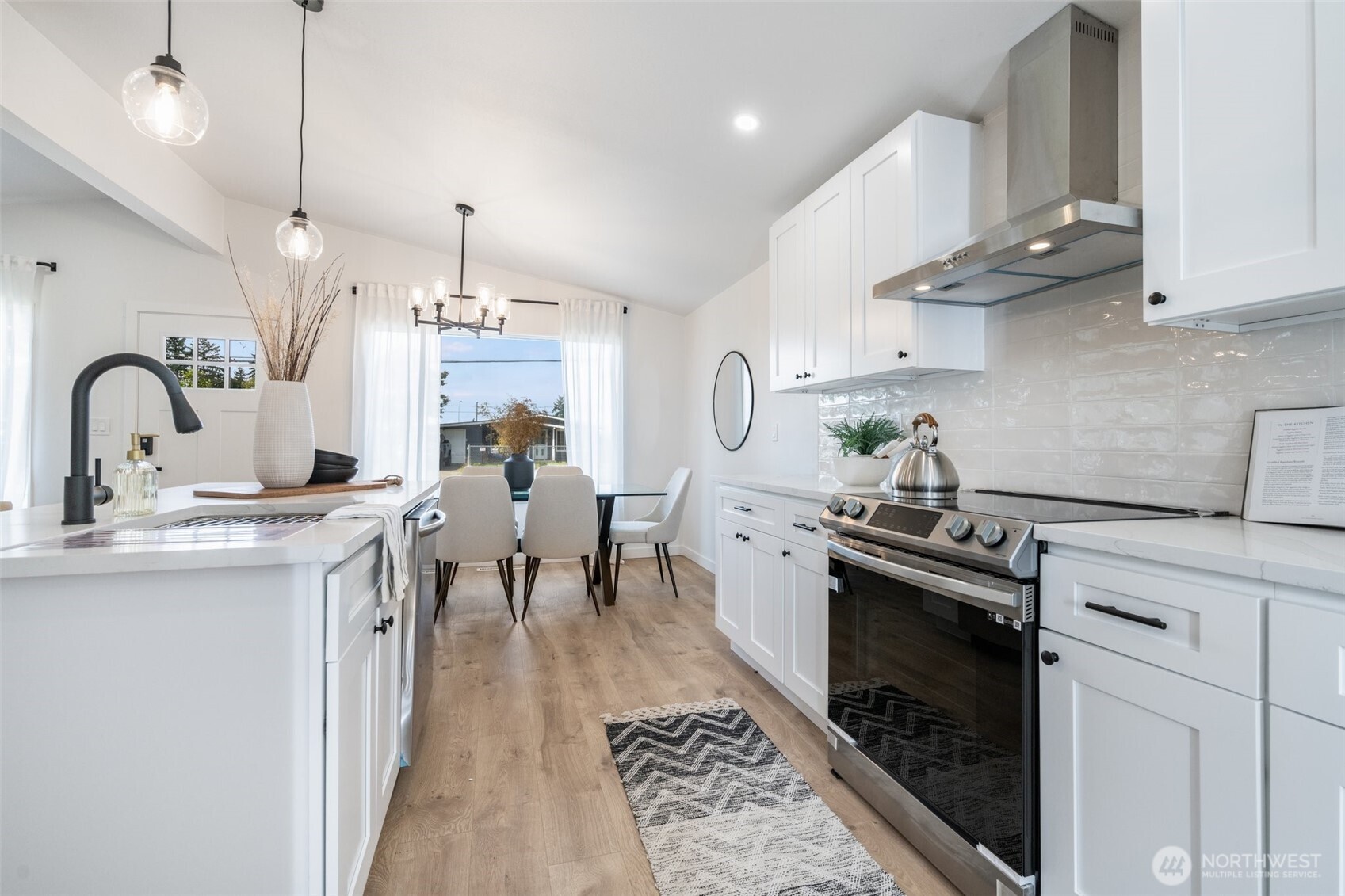 29004 18th Avenue S Federal Way WA 98003