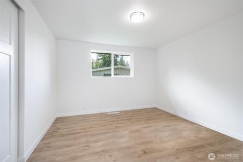 29004 18th Avenue S Federal Way WA 98003