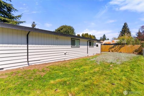 29004 18th Avenue S Federal Way WA 98003