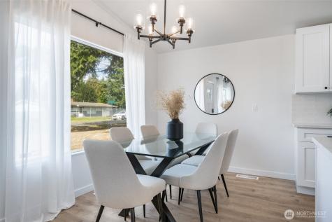 29004 18th Avenue S Federal Way WA 98003