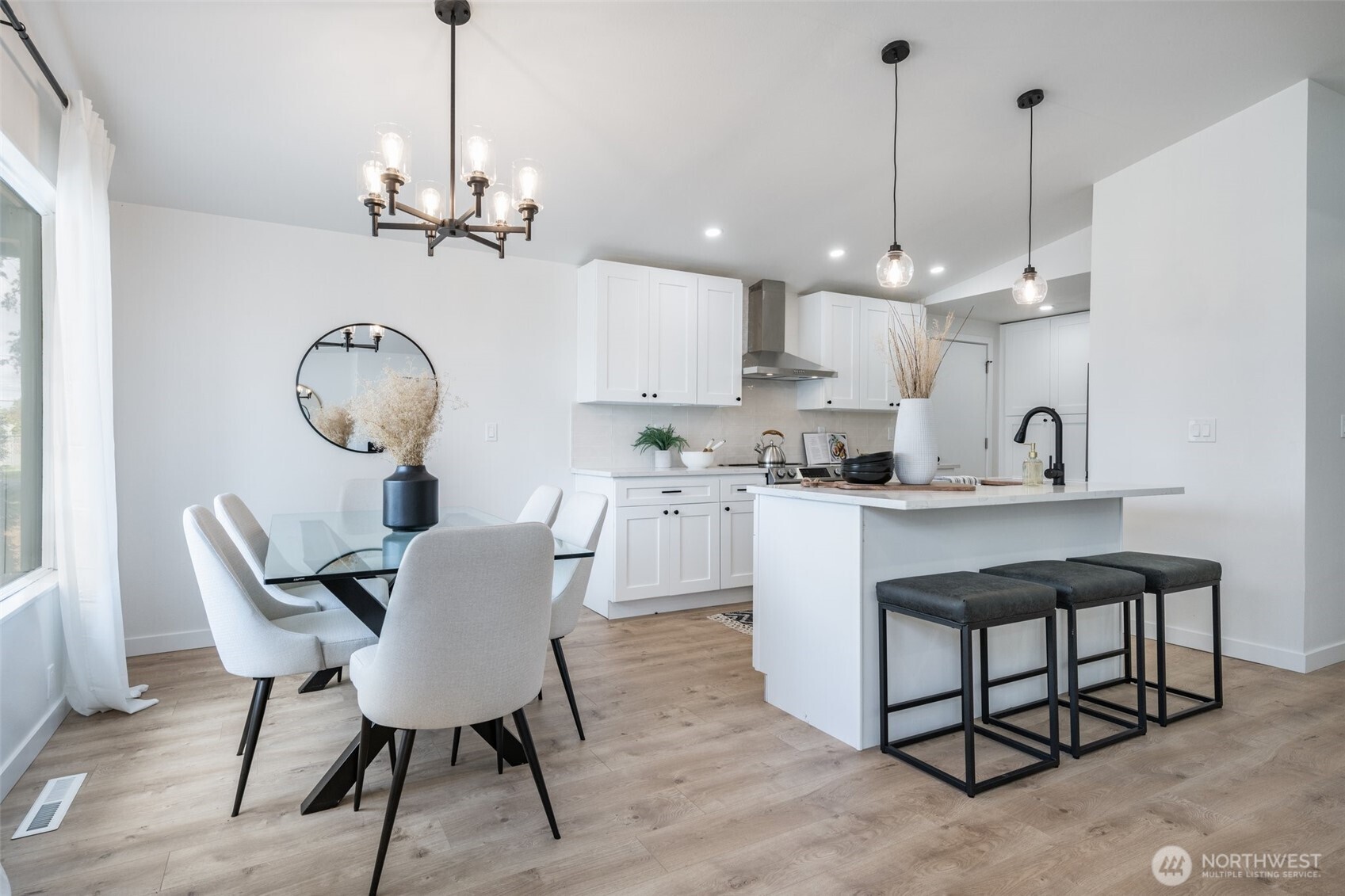 29004 18th Avenue S Federal Way WA 98003