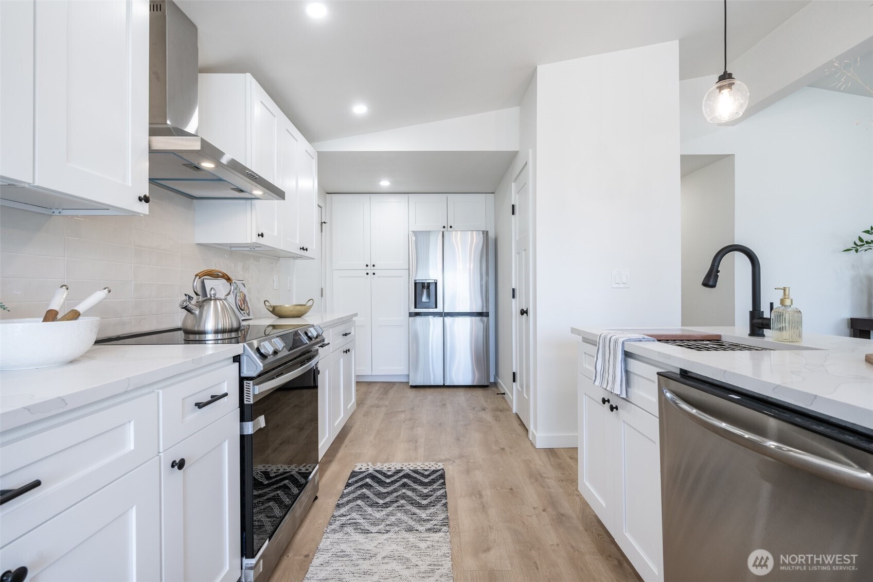29004 18th Avenue S Federal Way WA 98003