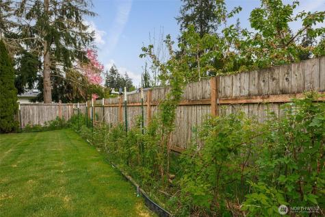 12307 42nd Drive NE Marysville WA 98271