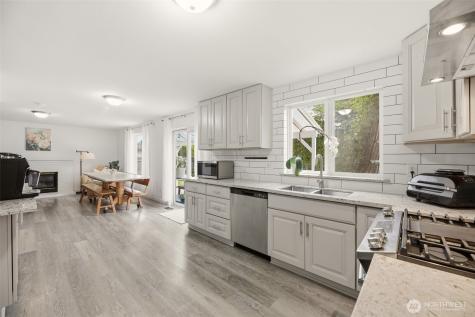 12307 42nd Drive NE Marysville WA 98271