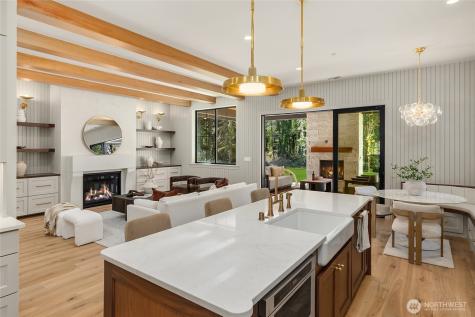 9473 Springwood Avenue NE Bainbridge Island WA 98110