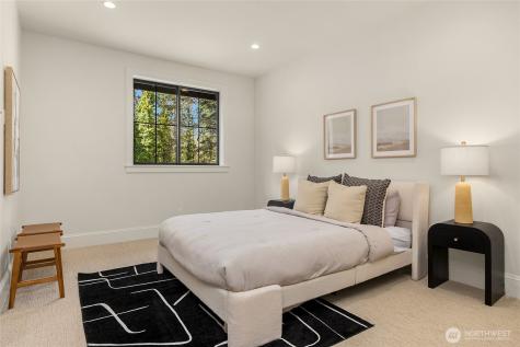 9473 Springwood Avenue NE Bainbridge Island WA 98110