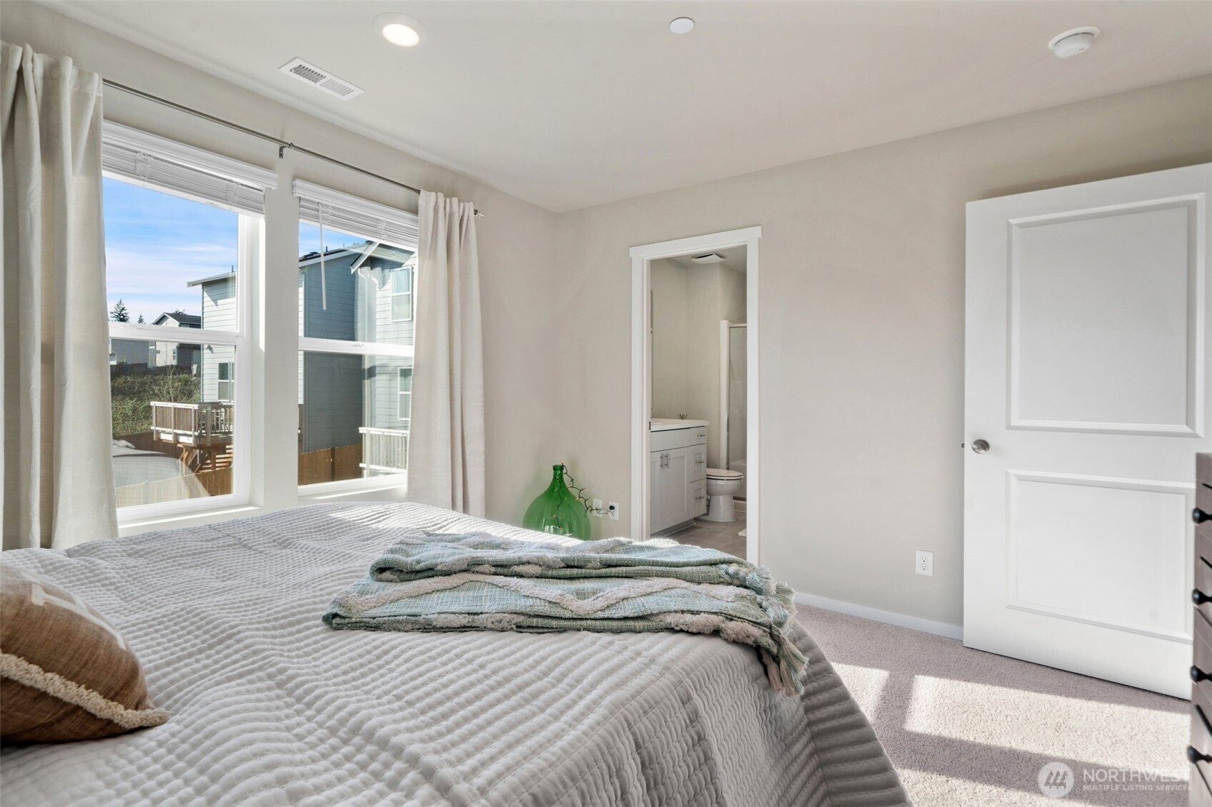 949 Tetherow Street Bremerton WA 98310