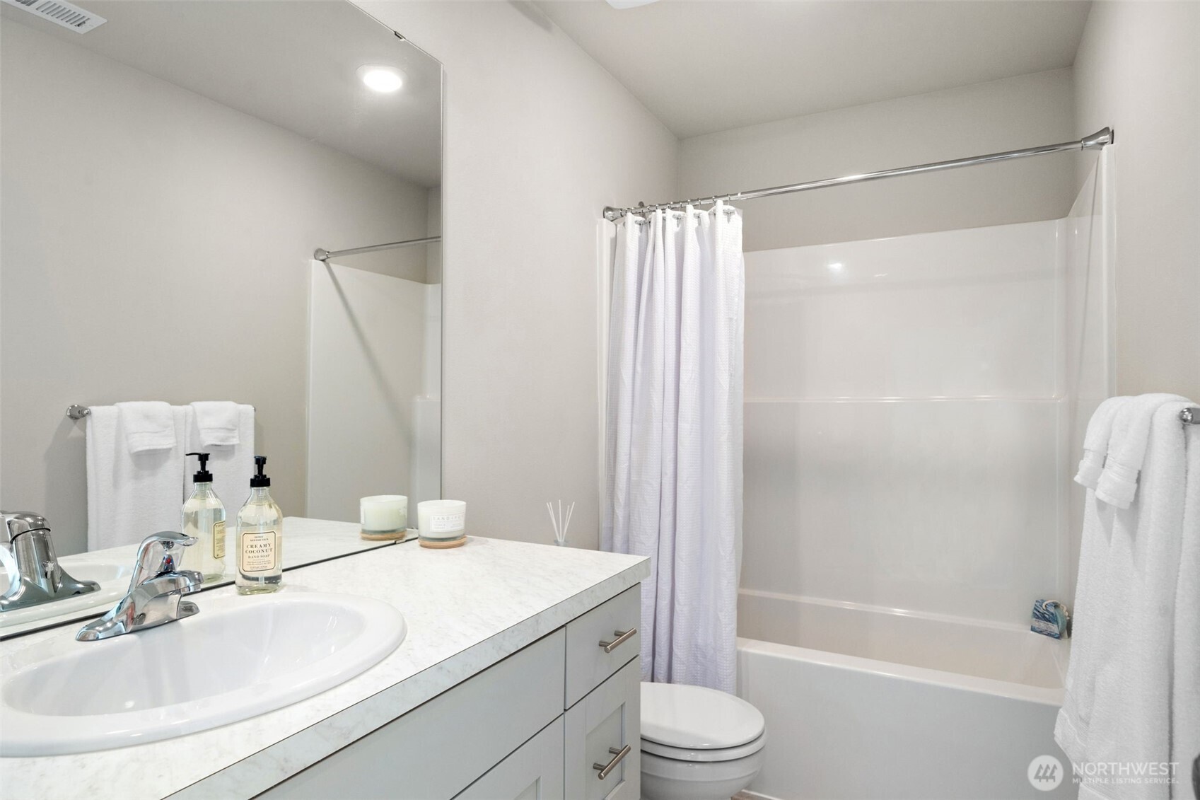 949 Tetherow Street Bremerton WA 98310