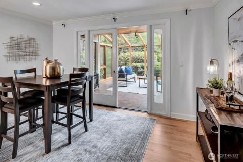 53 Cascade Key Bellevue WA 98006
