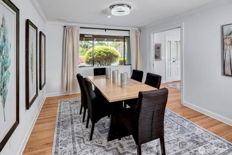 53 Cascade Key Bellevue WA 98006