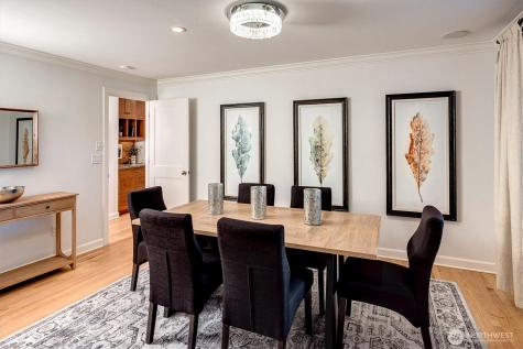 53 Cascade Key Bellevue WA 98006