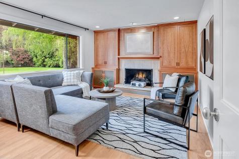 53 Cascade Key Bellevue WA 98006
