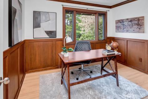 53 Cascade Key Bellevue WA 98006