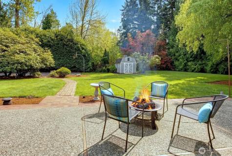 53 Cascade Key Bellevue WA 98006