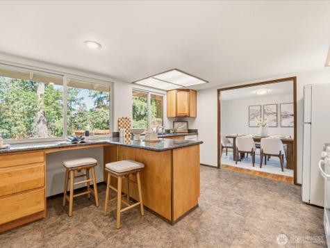 12570 SE 70th Street Newcastle WA 98056