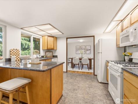 12570 SE 70th Street Newcastle WA 98056