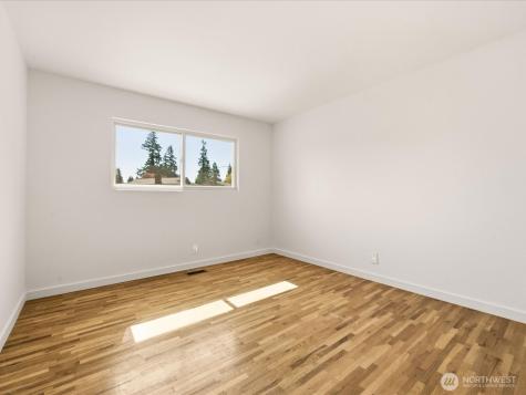 12570 SE 70th Street Newcastle WA 98056