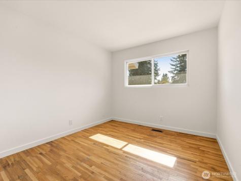 12570 SE 70th Street Newcastle WA 98056
