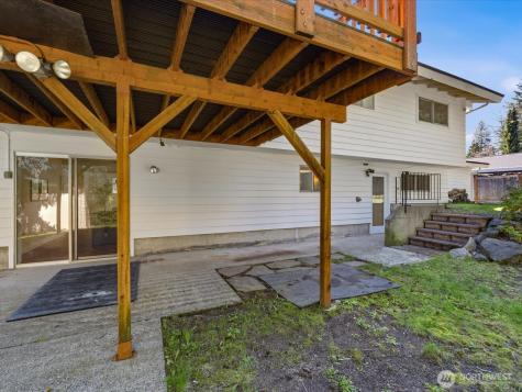 12570 SE 70th Street Newcastle WA 98056