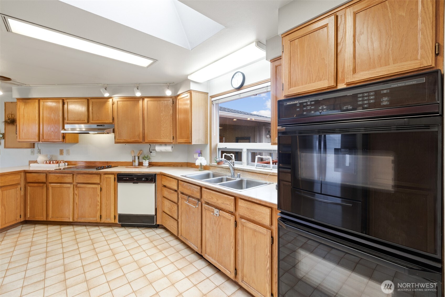 31 Bon Jon View Way Sequim WA 98382