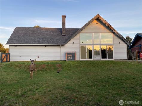 313 Sand Dune Avenue NW Ocean Shores WA 98569