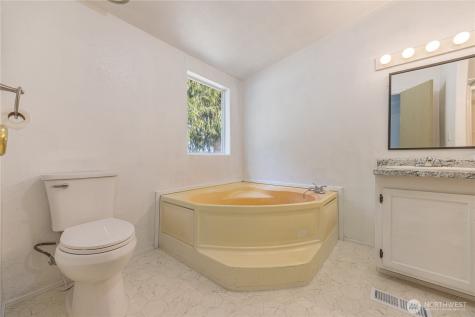 202 Home Lane Port Angeles WA 98362