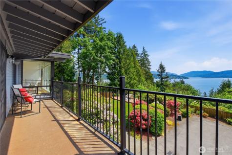 639 W Lake Sammamish Parkway NE Bellevue WA 98008