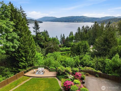 639 W Lake Sammamish Parkway NE Bellevue WA 98008