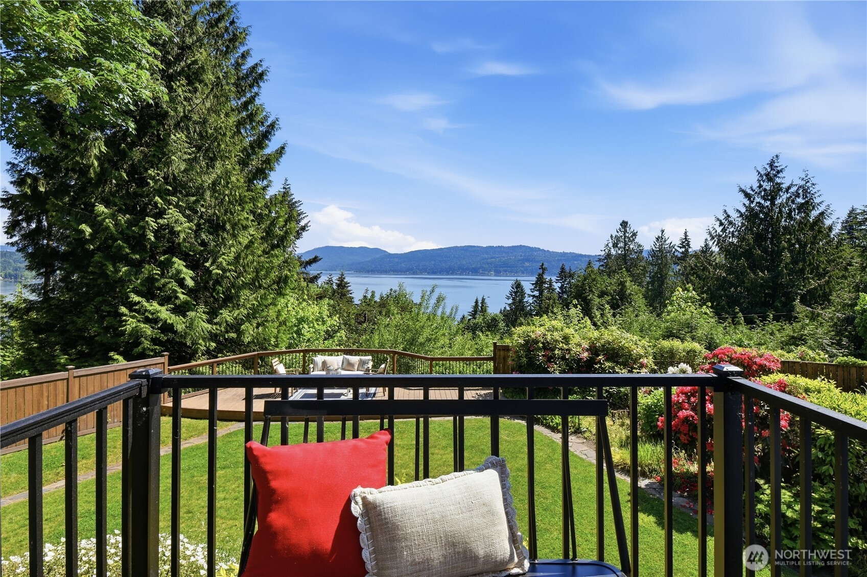 639 W Lake Sammamish Parkway NE Bellevue WA 98008