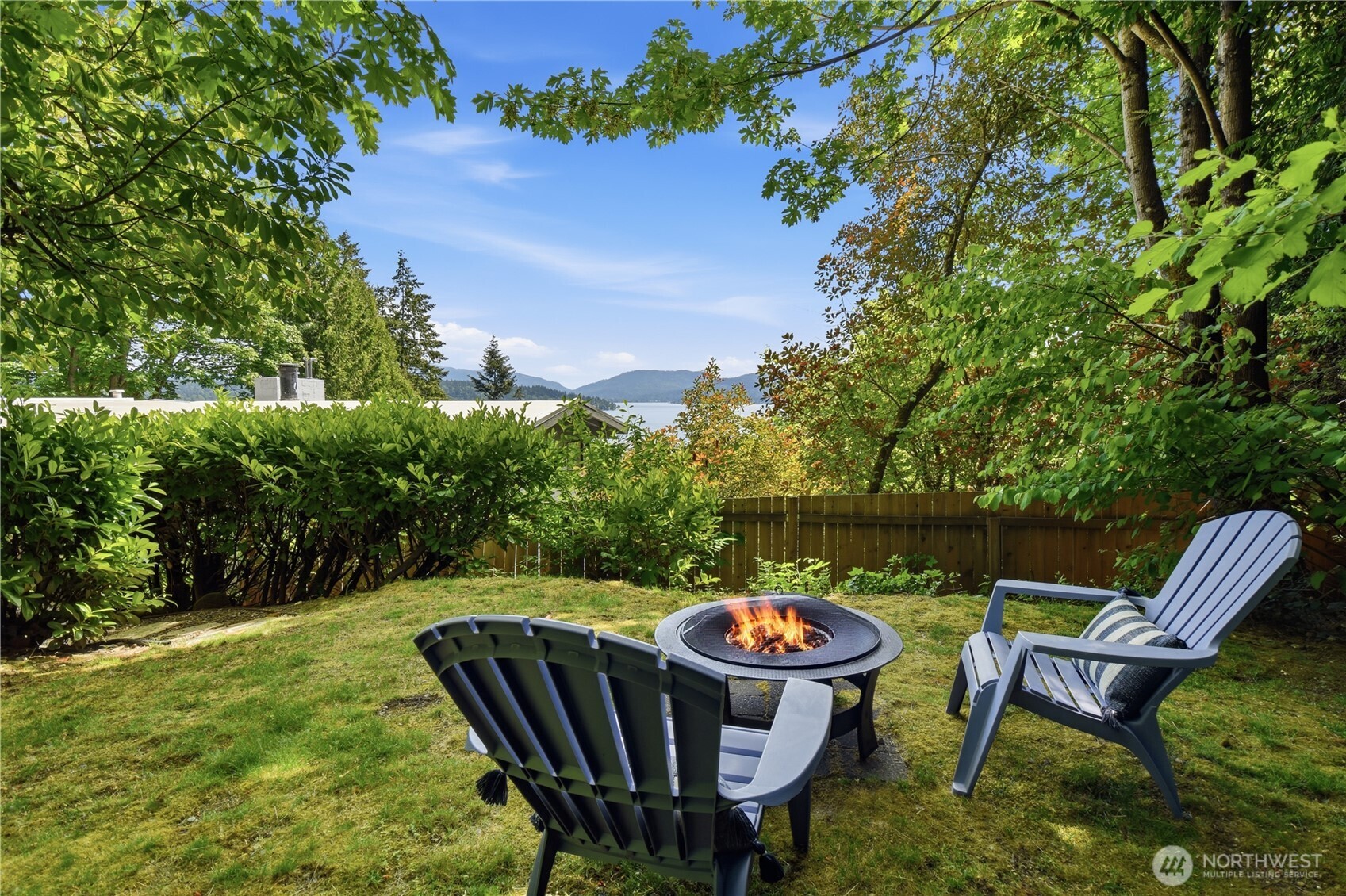 639 W Lake Sammamish Parkway NE Bellevue WA 98008
