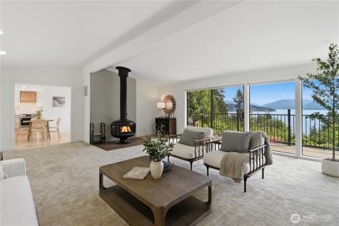 639 W Lake Sammamish Parkway NE Bellevue WA 98008