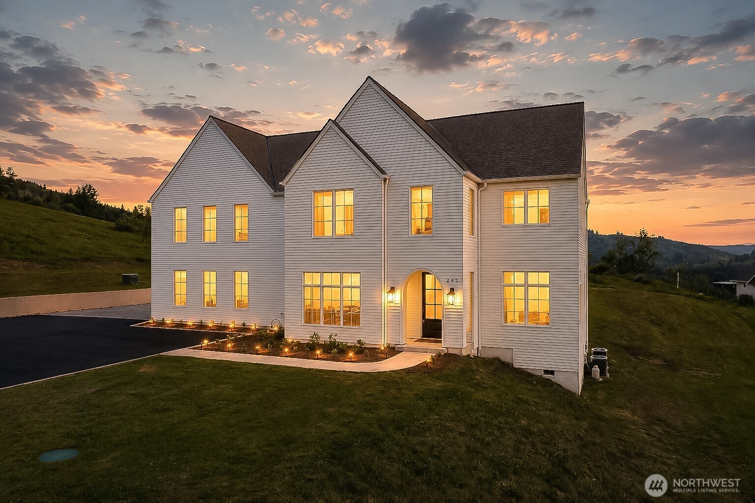 242 Cornerstone Lane Woodland WA 98674