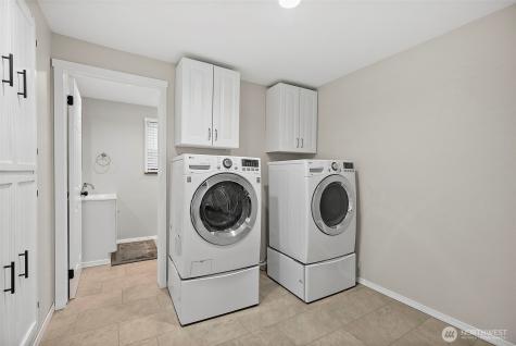 30022 6th Avenue SW Federal Way WA 98023