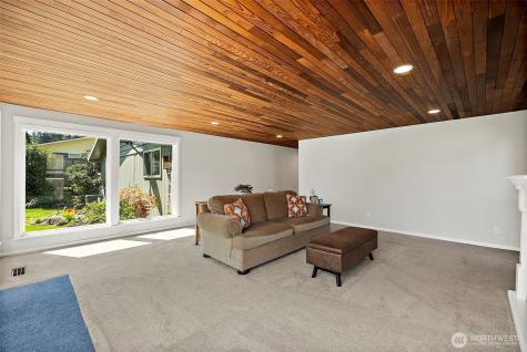 30022 6th Avenue SW Federal Way WA 98023