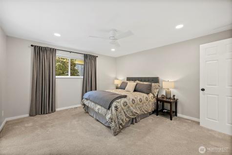 30022 6th Avenue SW Federal Way WA 98023
