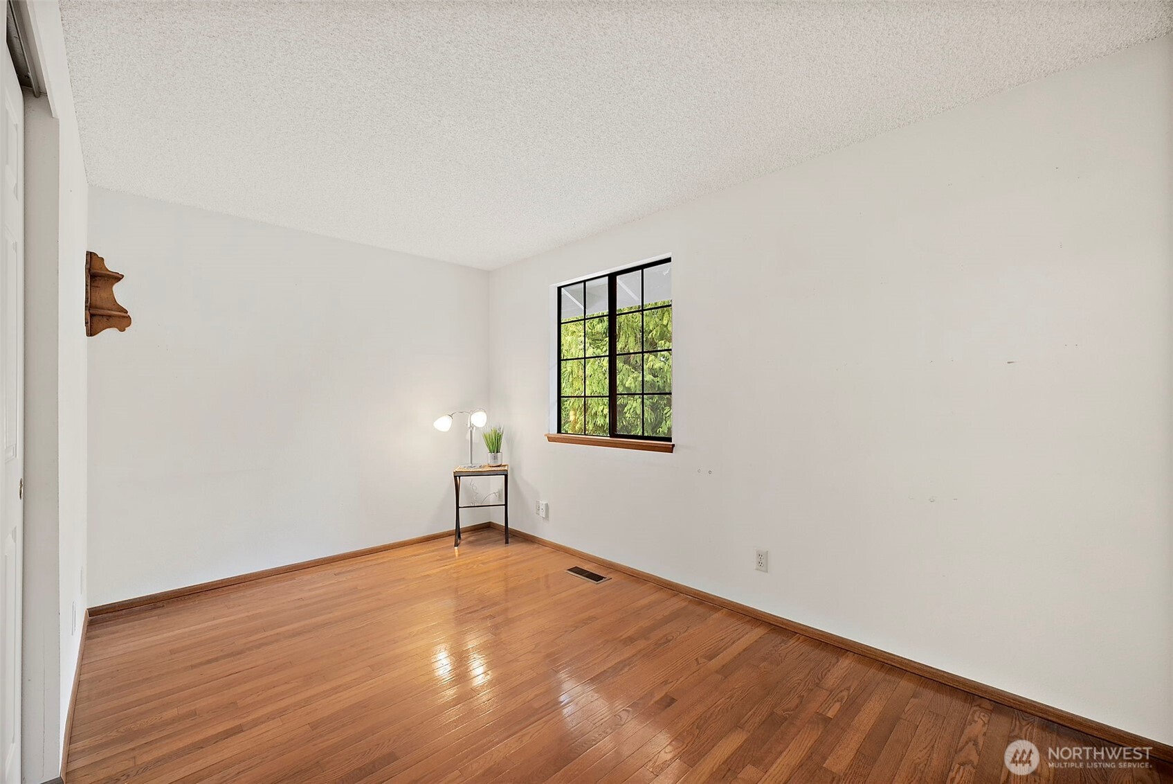 7861 University Point Circle NE Bremerton WA 98311